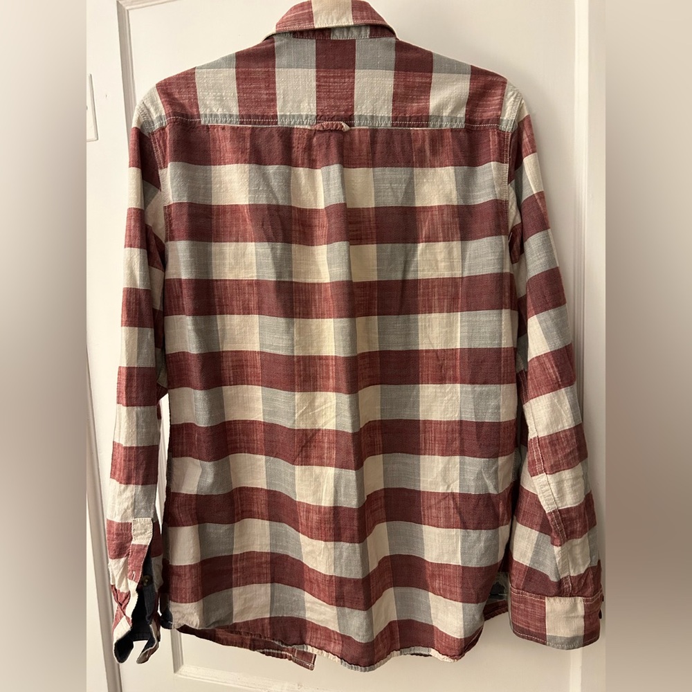 Men’s Vans button down - Picture 2 of 3